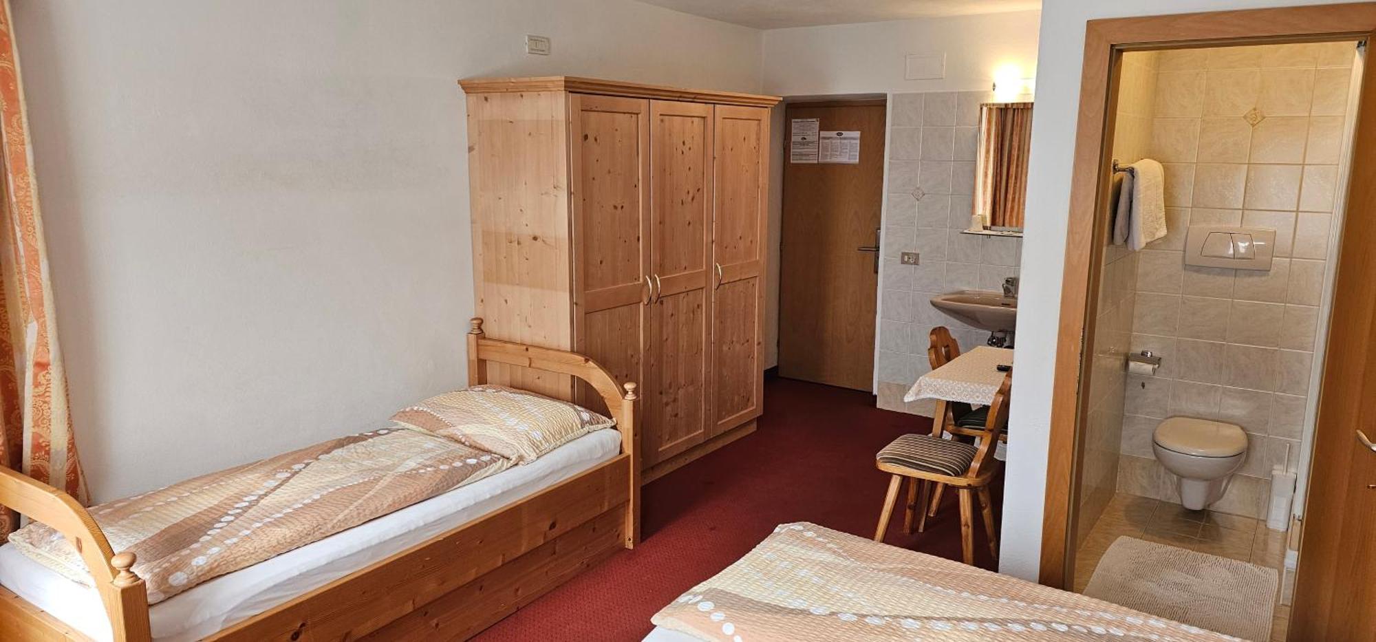 Garni Reutlingen Hotel Colfosco Eksteriør billede